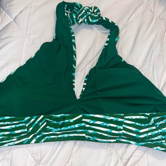 NWOT Aerie Green Bikini Top Size XL - Picture 2 of 3